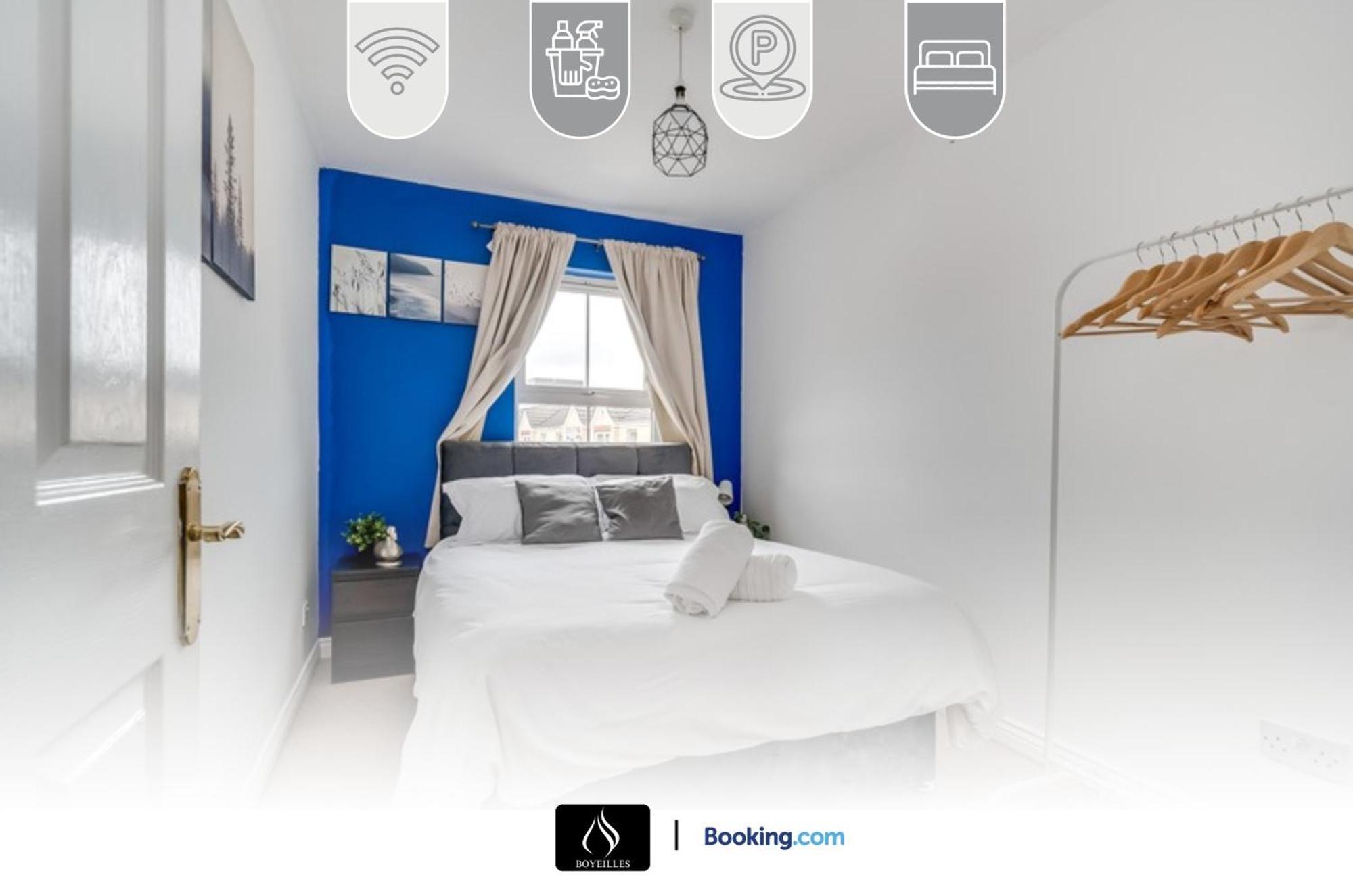 2 Bed House By Boyeilles Apartments Short Lets & Serviced Accommodation Belfast With Balcony & Free Parking Buitenkant foto